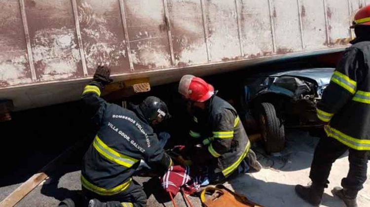 Impecable labor de los Bomberos en el rescate de Rosario