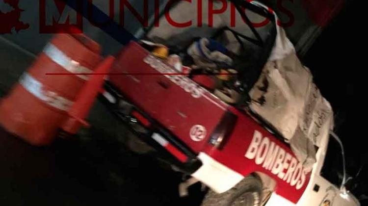 Bomberos de Tecamachalco fueron desalojados tras 15 años de servicio Bomberos de Tecamachalco fueron desalojados tras 15 años de servicio