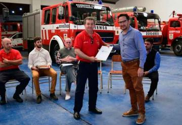 Bomberos Voluntarios de Crespo recibieron aporte