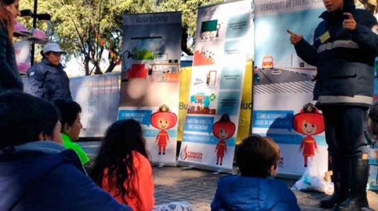 Bomberos voluntarios capacitarán a 50.000 chicos en prevención Bomberos voluntarios capacitarán a 50.000 chicos en prevención