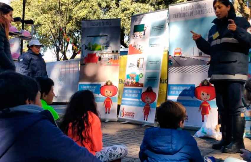 Bomberos voluntarios capacitarán a 50.000 chicos en prevención