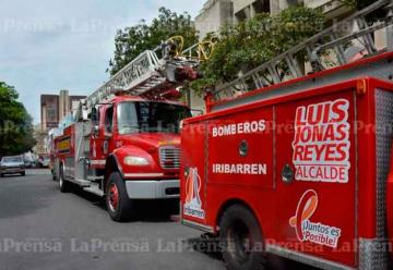 Entregan unidades rescatadas a Cuerpo de Bomberos