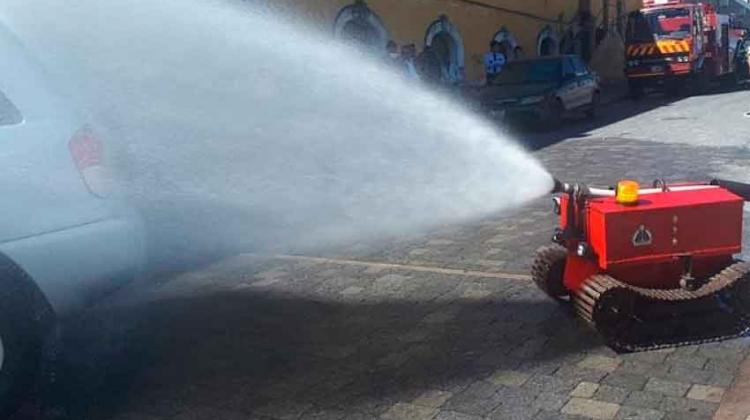 Bomberos Voluntarios de Xela tienen un nuevo miembro Bomberos Voluntarios de Xela tienen un nuevo miembro