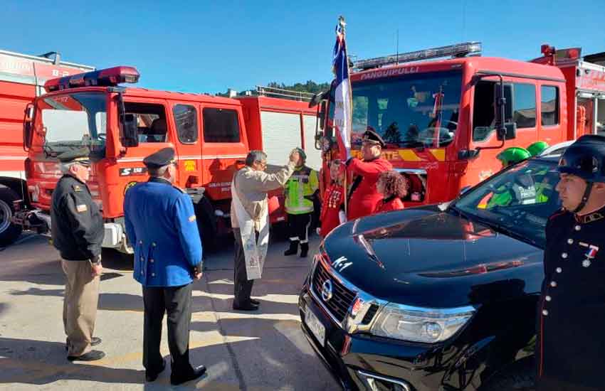 Cuerpo de Bomberos de Panguipulli recibió material mayor