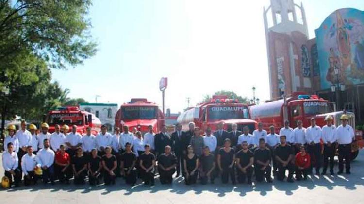 Equipan a Bomberos de Guadalupe Equipan a Bomberos de Guadalupe