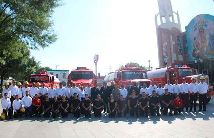 Equipan a Bomberos de Guadalupe
