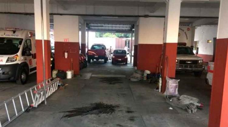 Bomberos de Guadalajara sin vehículos para combatir incendios Bomberos de Guadalajara sin vehículos para combatir incendios