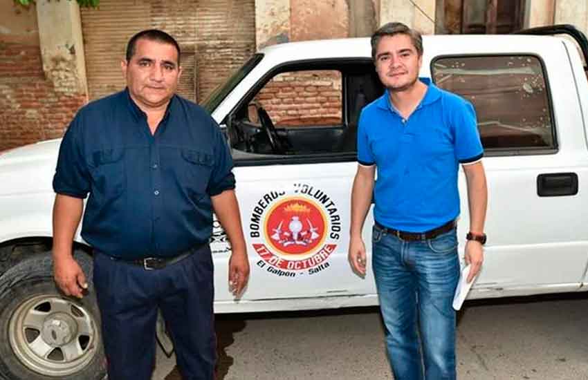 Entregaron a Bomberos una camioneta secuestrada