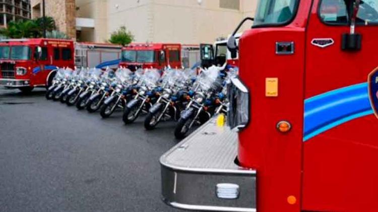 Nuevo camion para los bomberos Guayama