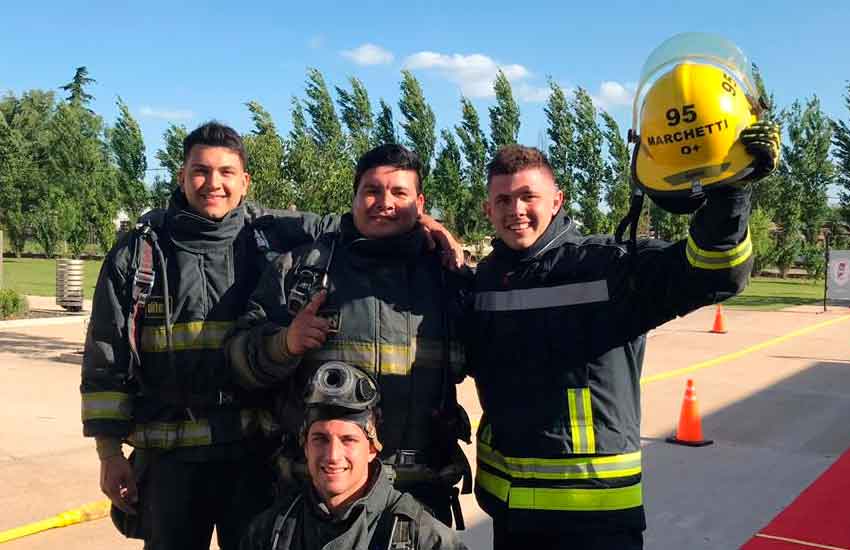 Bomberos de Armstrong campeones del desafío de habilidades en Gálvez