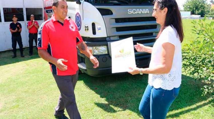 Bomberos Voluntarios de San José presentaron nuevo móvil
