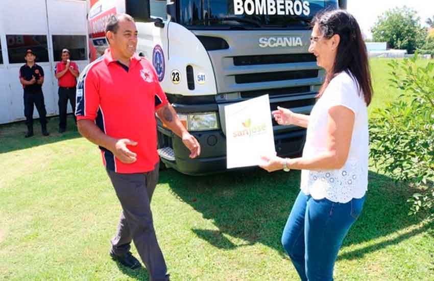 Bomberos Voluntarios de San José presentaron nuevo móvil