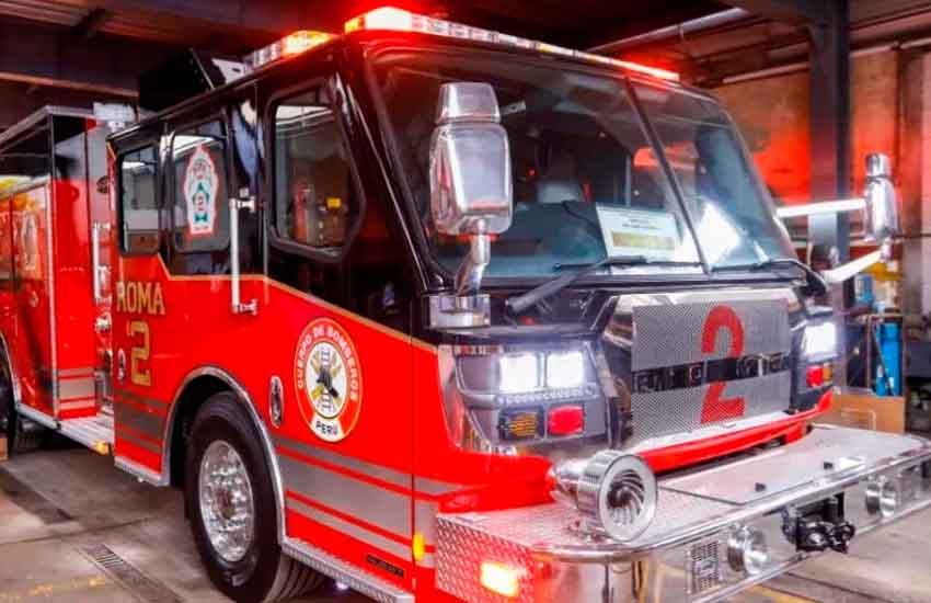 Moderno camión de bomberos será donado al Cuerpo de Bomberos