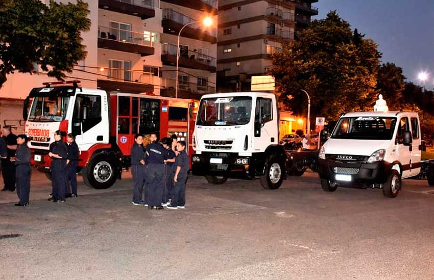 Bomberos Voluntarios de Tigre presentaron nuevos móviles