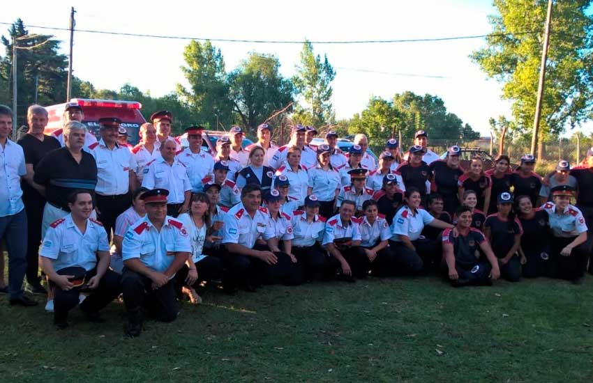 Bomberos de El Peligro festejaron su tercer aniversario