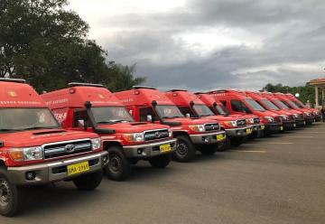 El Cuerpo de Bomberos de Guayaquil renovó su parque automotor con 25 ambulancias