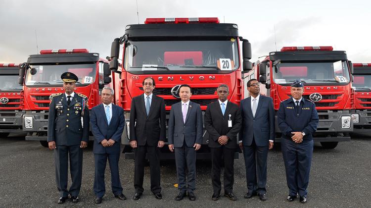 El Gobierno de la República de China dona 40 camiones de bomberos