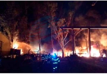 Gran incendio en el Parque Industrial Sauce Viejo