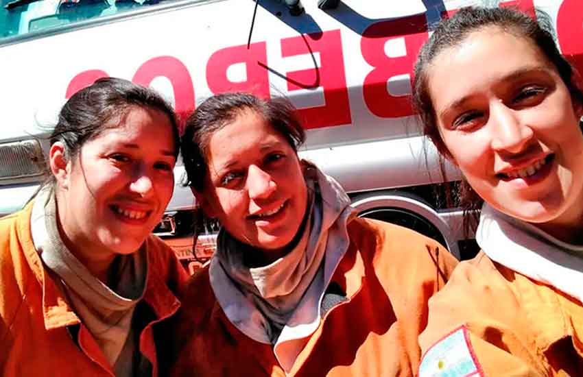 Una dotación de bomberos totalmente conformada por mujeres