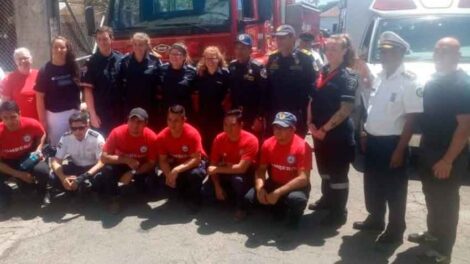 El cuerpo de Bomberos de Carazo estrenan ambulancia