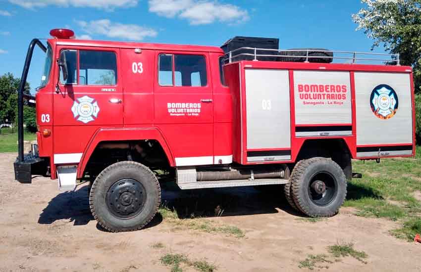 Bomberos de Sanagasta cuentan con una Autobomba