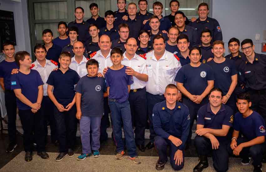 Celebraron los veinte años de la Escuela de Cadetes de Bomberos Voluntarios