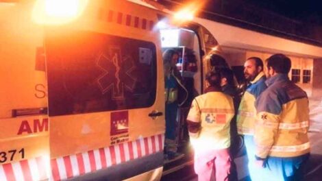 Siete bomberos han sido atendidos tras un incendio