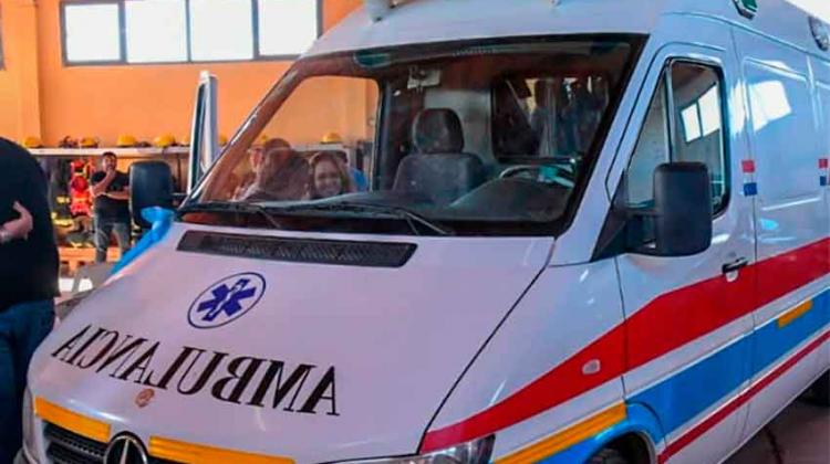 Entregaron una ambulancia a Bomberos de Rincón de los Sauces