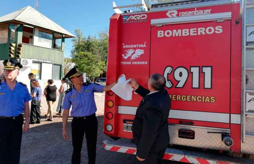 Bomberos homenajeó a los excombatientes retirados