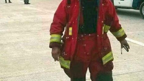 Fallece bombero durante combate a incendio