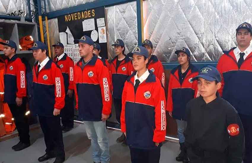 Recibieron su certificación como Bomberos Voluntarios