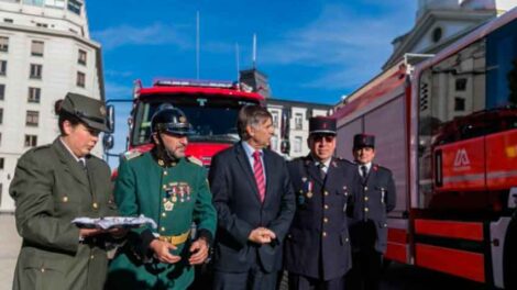 Bomberos de Magallanes recibieron nuevos carros
