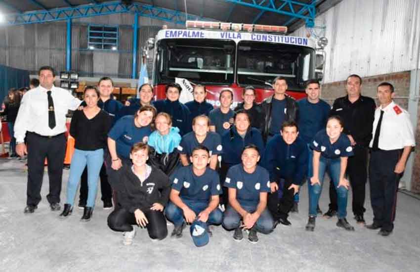 Bomberos Voluntarios de Empalme inauguraron su cuartel