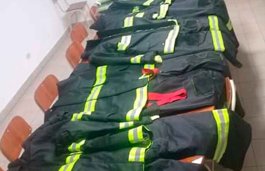 Bomberos Voluntarios de Crespo recibió indumentaria de Protección Personal