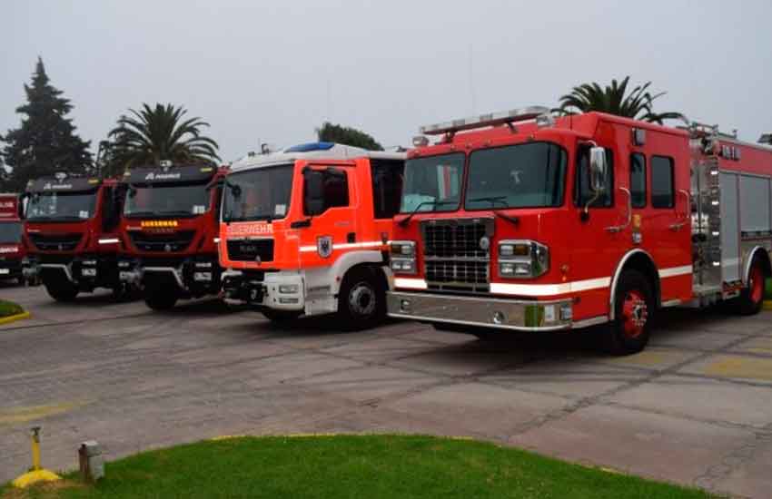 Entregaron nuevos carros para Bomberos de la Región de Magallanes