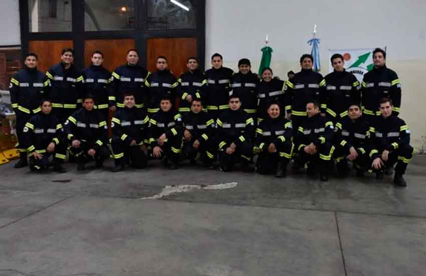 Bomberos Voluntarios de Esquel con nueva indumentaria