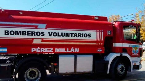 Bomberos de Perez Millan presentó nueva unidad Cisterna