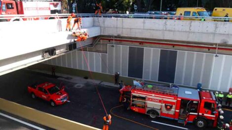 Entre bomberos y helicóptero, fue exitoso el simulacro de emergencia en el Paseo del Bajo
