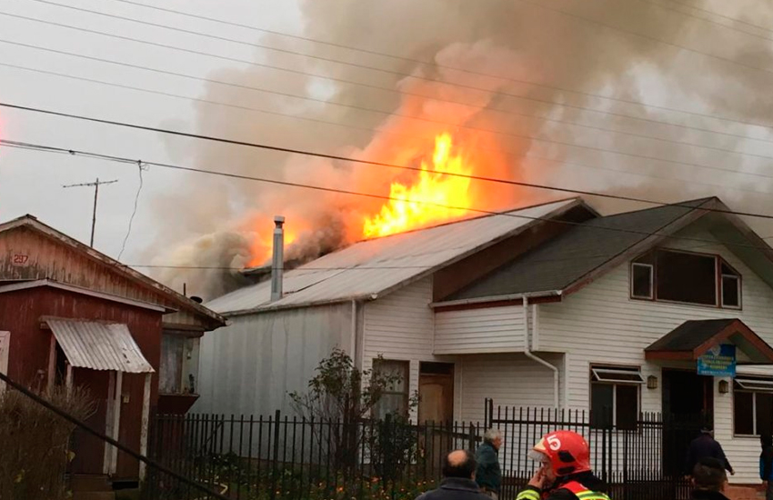 Falta de grifos impidió que Bomberos controlara incendio en iglesia