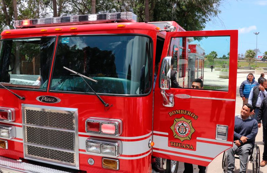 Refuerzan bomberos Tijuana con ocho unidades nuevas