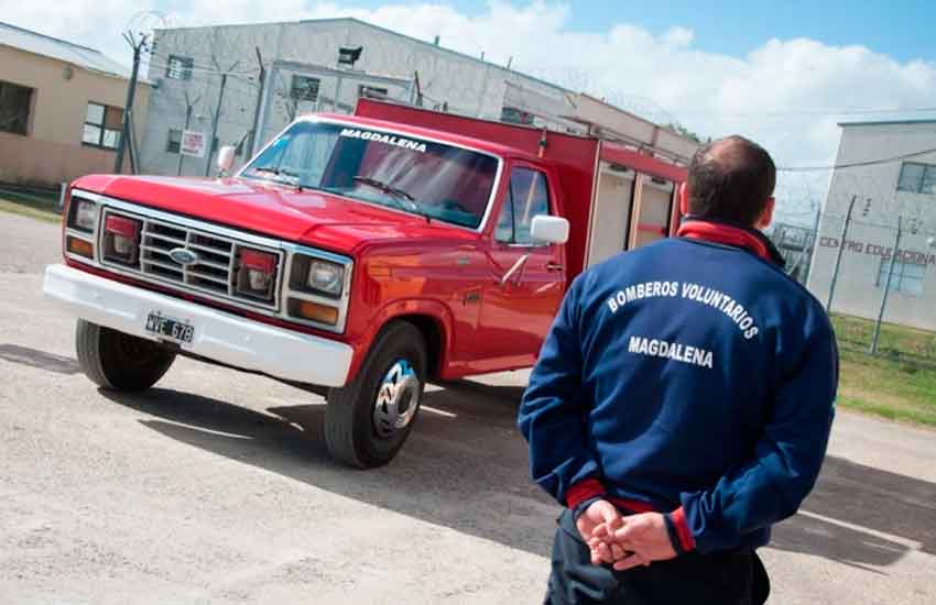 Presos restauran unidad de Bomberos Voluntarios de Magdalena