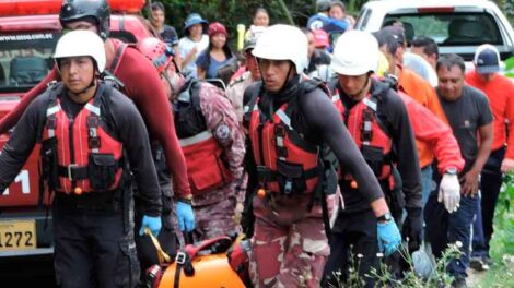 Hallan cadáver de bombero que cayó al río durante la búsqueda de un desaparecido