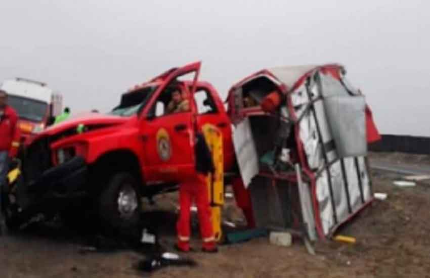 Trágico Despiste de Unidad de Bomberos de Huacho