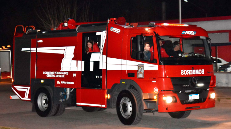 Unidad 0 KM de los Bomberos de General Levalle