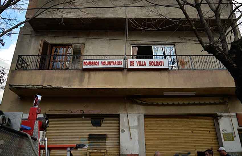 La lucha de los bomberos voluntarios de Villa Soldati