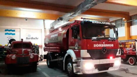 Camión cisterna para Bomberos de Bariloche