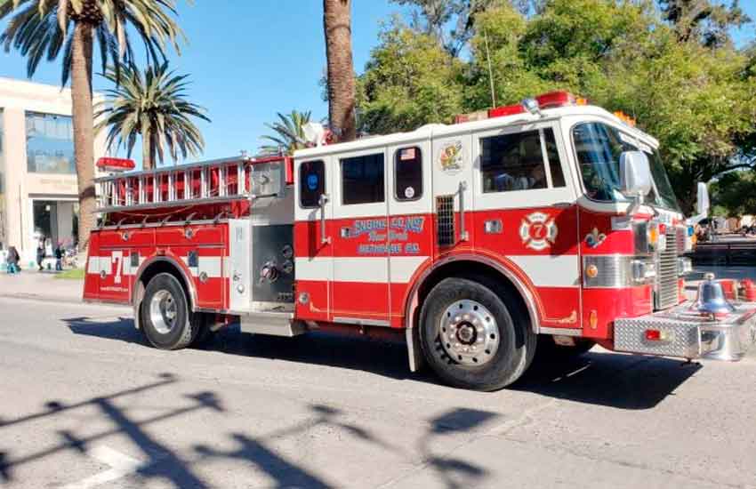 Bomberos adquiere moderno carro bomba en USA gracias a la comunidad