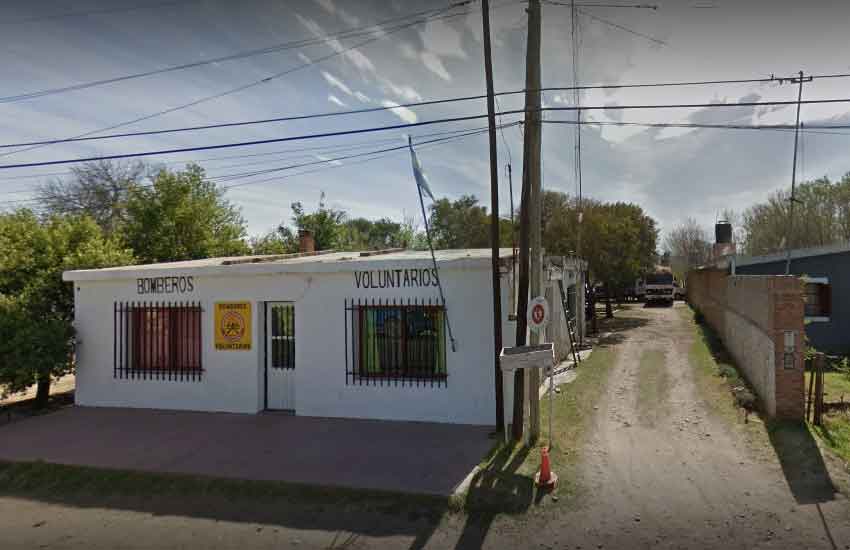 Bomberos sufrieron quemaduras por incendio en el cuartel
