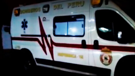 Bomberos llevan herido a hospital y no les devuelven la camilla