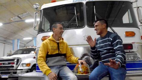 Le salvó la vida y hoy son amigos inseparables